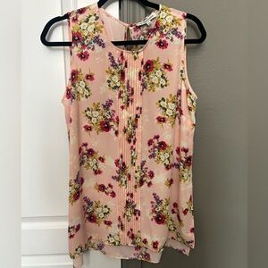 Lex & Madison pink floral sleeveless tank shell with side slits